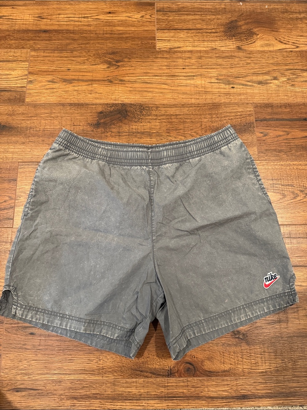 Nike Men’s Charcoal Athletic Shorts with Red Logo sz: XL